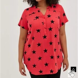 Torrid Harper black star on red short sleeve tunic size 6 (30/32)